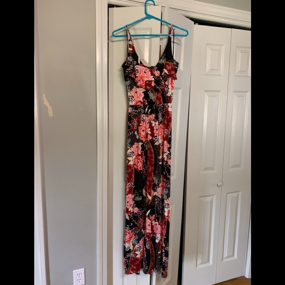 Express Dresses & Skirts - Express Maxi Floral Dress